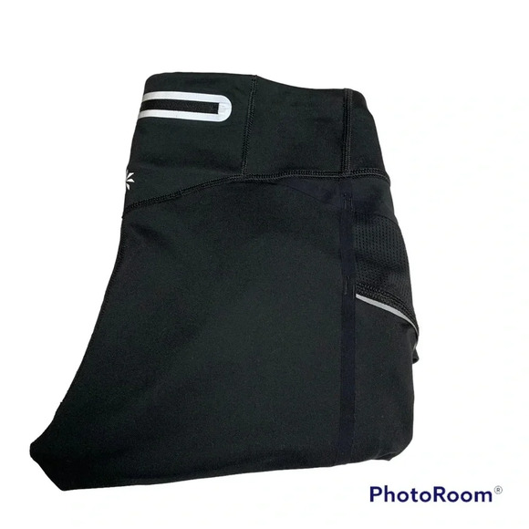 Athleta black Capri leggings size XS zippered pocket in the back waistband - Picture 1 of 10